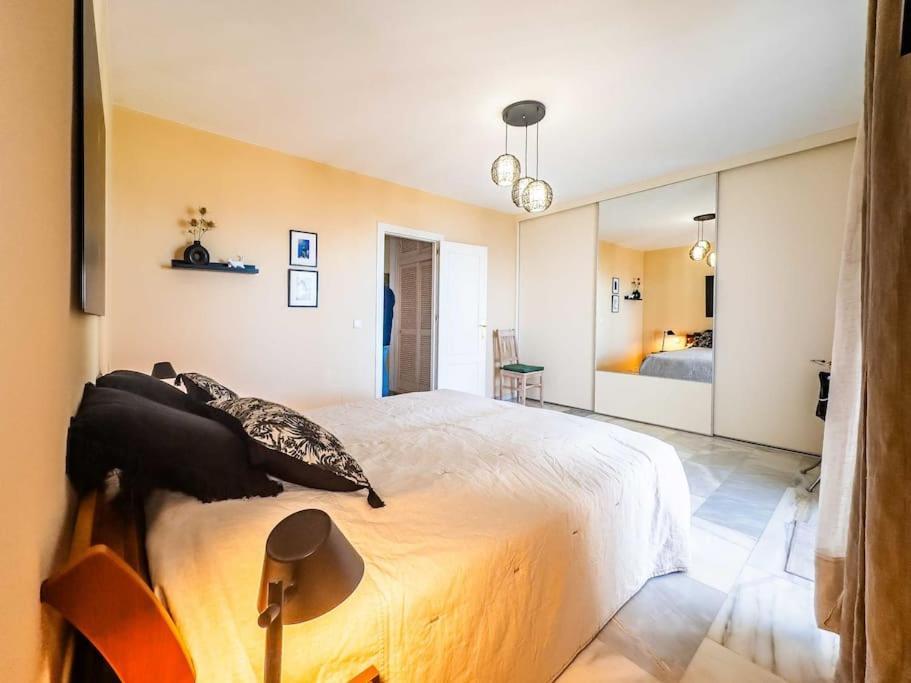 105 - Duplex With Views, Apartment