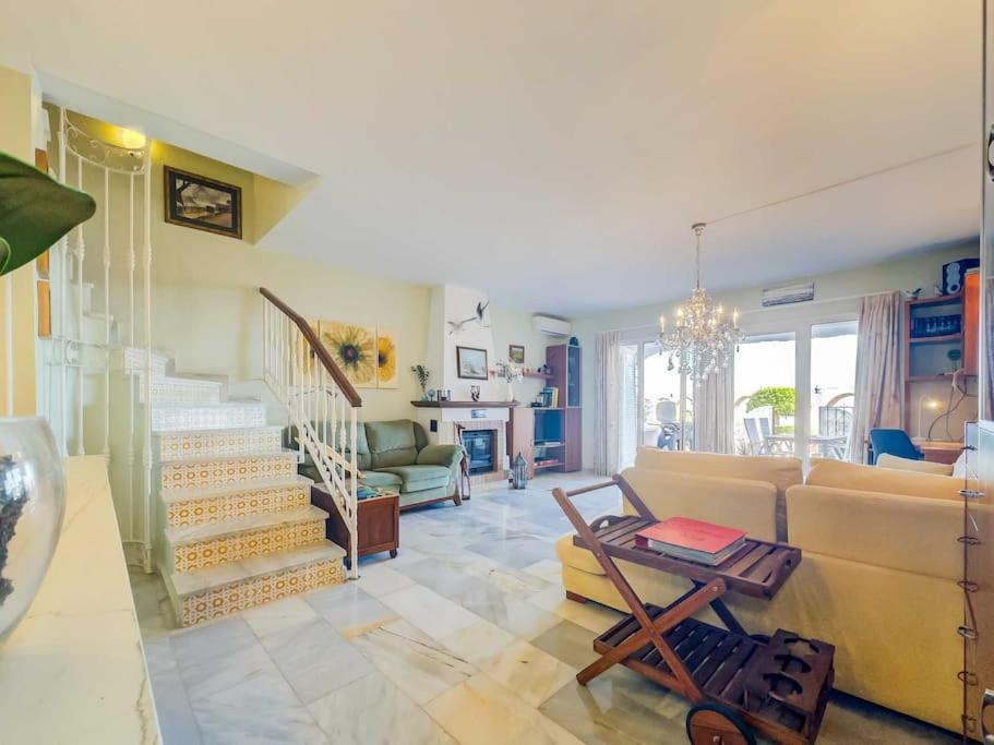 105 - Duplex With Views, Apartment