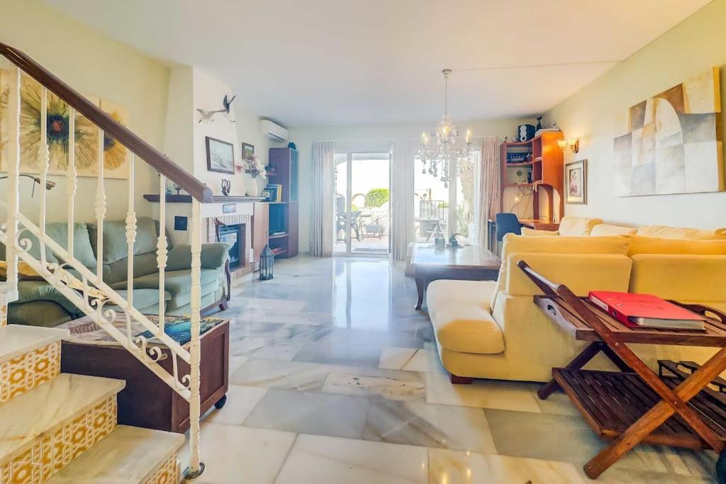 Apartment 105 - Duplex With Views, Benalmadena